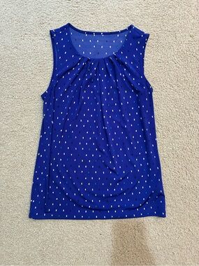Women’s Blue Sleeveless Pleat-Front Tank Top